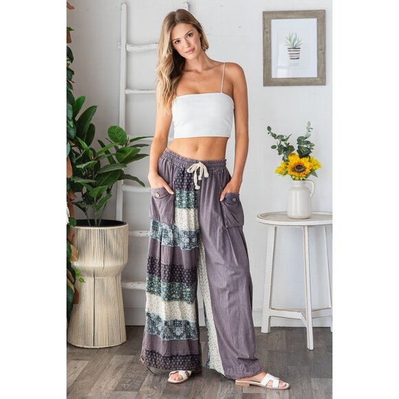 The Oli & Hali Washed Mixed Print Wide Leg Pants Size Small - Picture 3 of 7